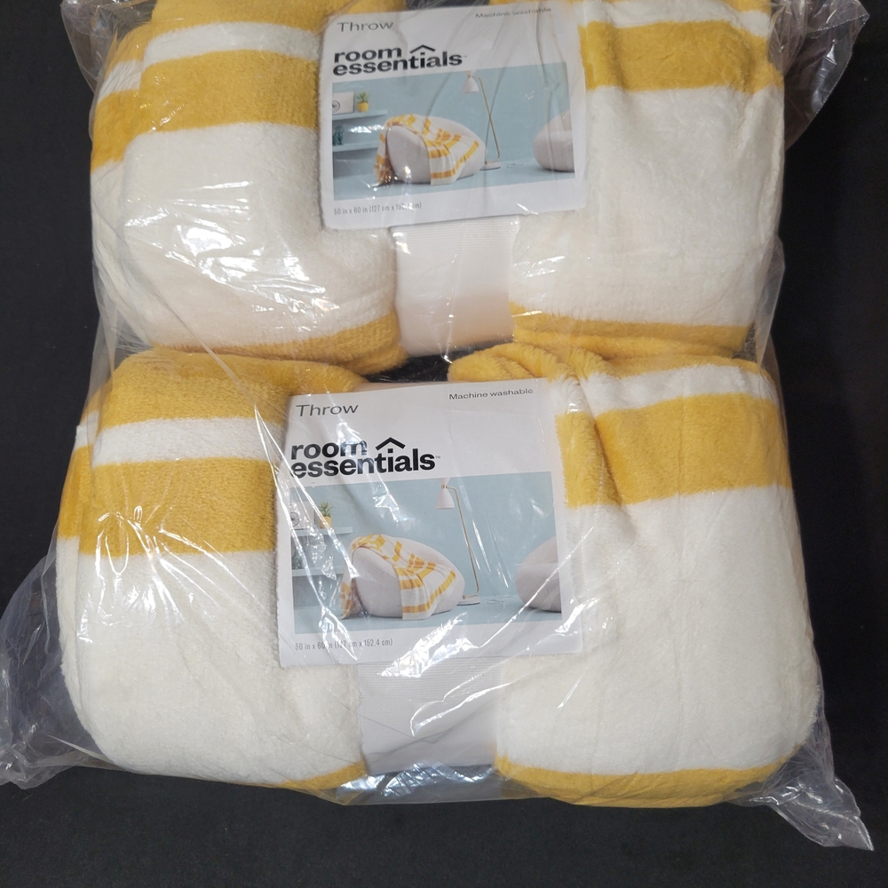 2pk Room Essentials Yellow and White Striped Throw Blanket